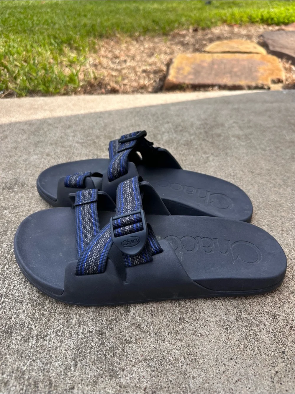 Chaco Men's Chillos Slides in blue and grey Slip on Sandals Size 10 (A45)